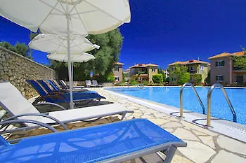 Saint Thomas Village 3*