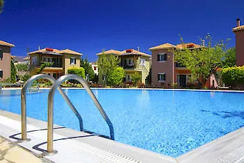 Saint Thomas Village